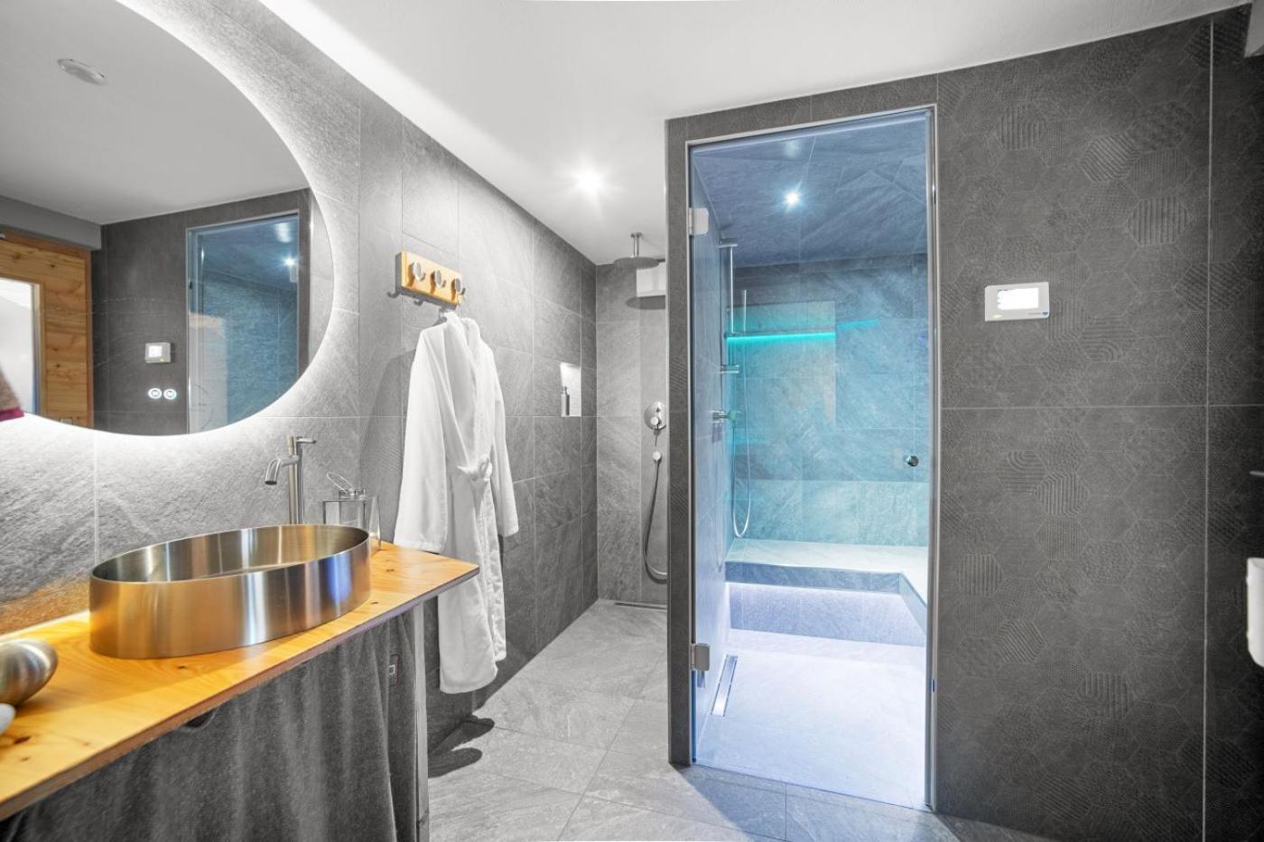 Chalet Diognysos B&B, Boutique Hotel & Wellness Crans-Montana Kültér fotó